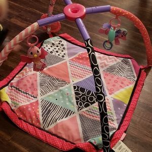 Infant play mat